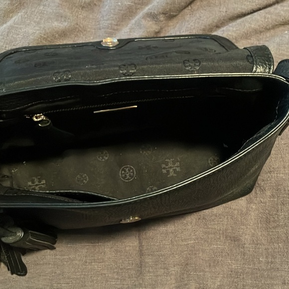 Tory Burch McGraw Black Crossbody Bag - Picture 2 of 4